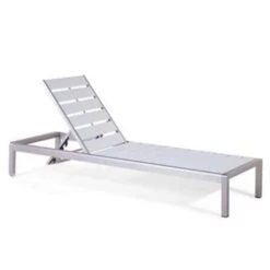 Beliani Tuinligstoel NARDO - Wit Kunsthout, Aluminium